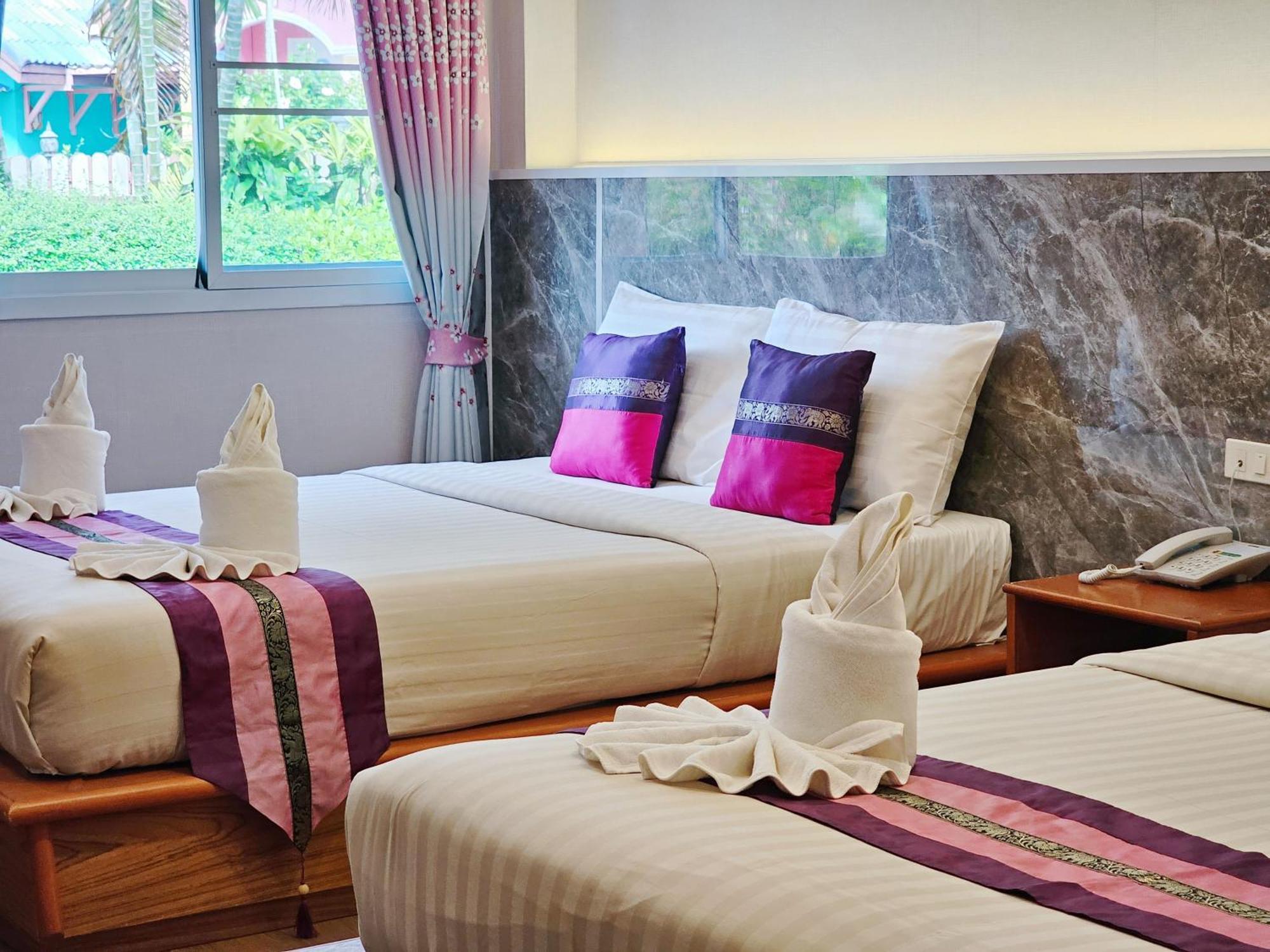 Phaithong Sotel Resort Chalong Exterior foto