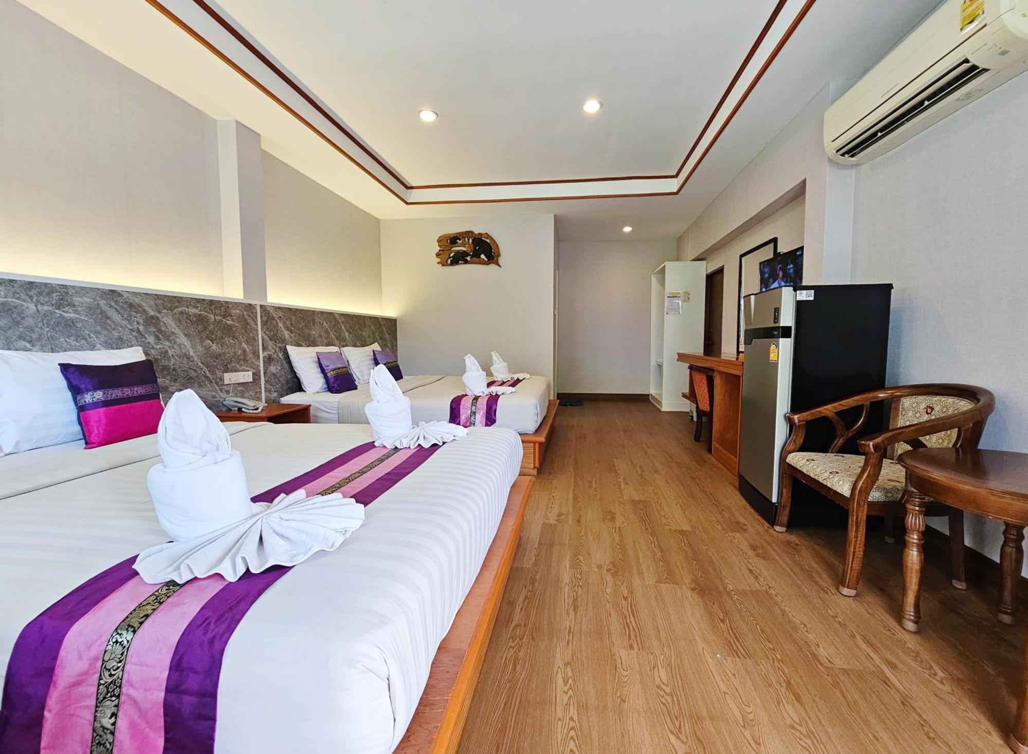 Phaithong Sotel Resort Chalong Exterior foto