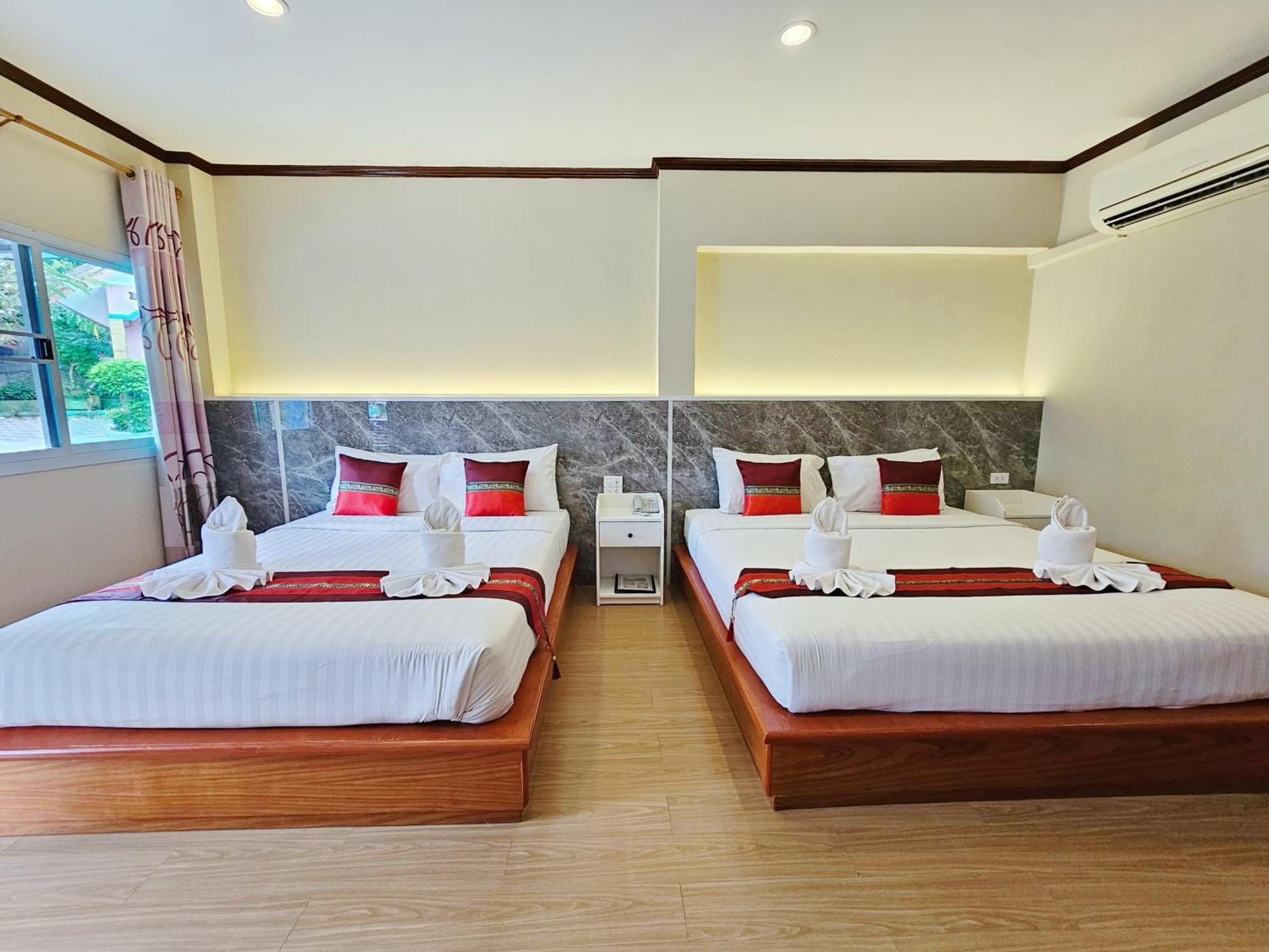 Phaithong Sotel Resort Chalong Exterior foto