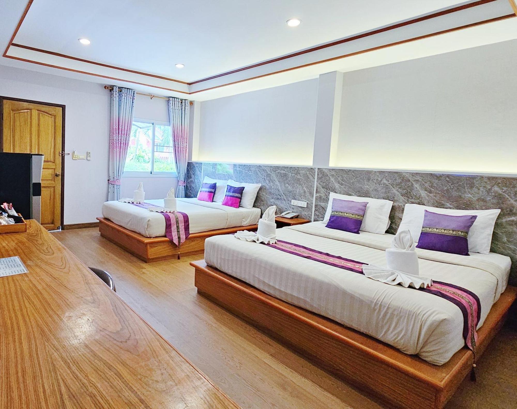Phaithong Sotel Resort Chalong Exterior foto