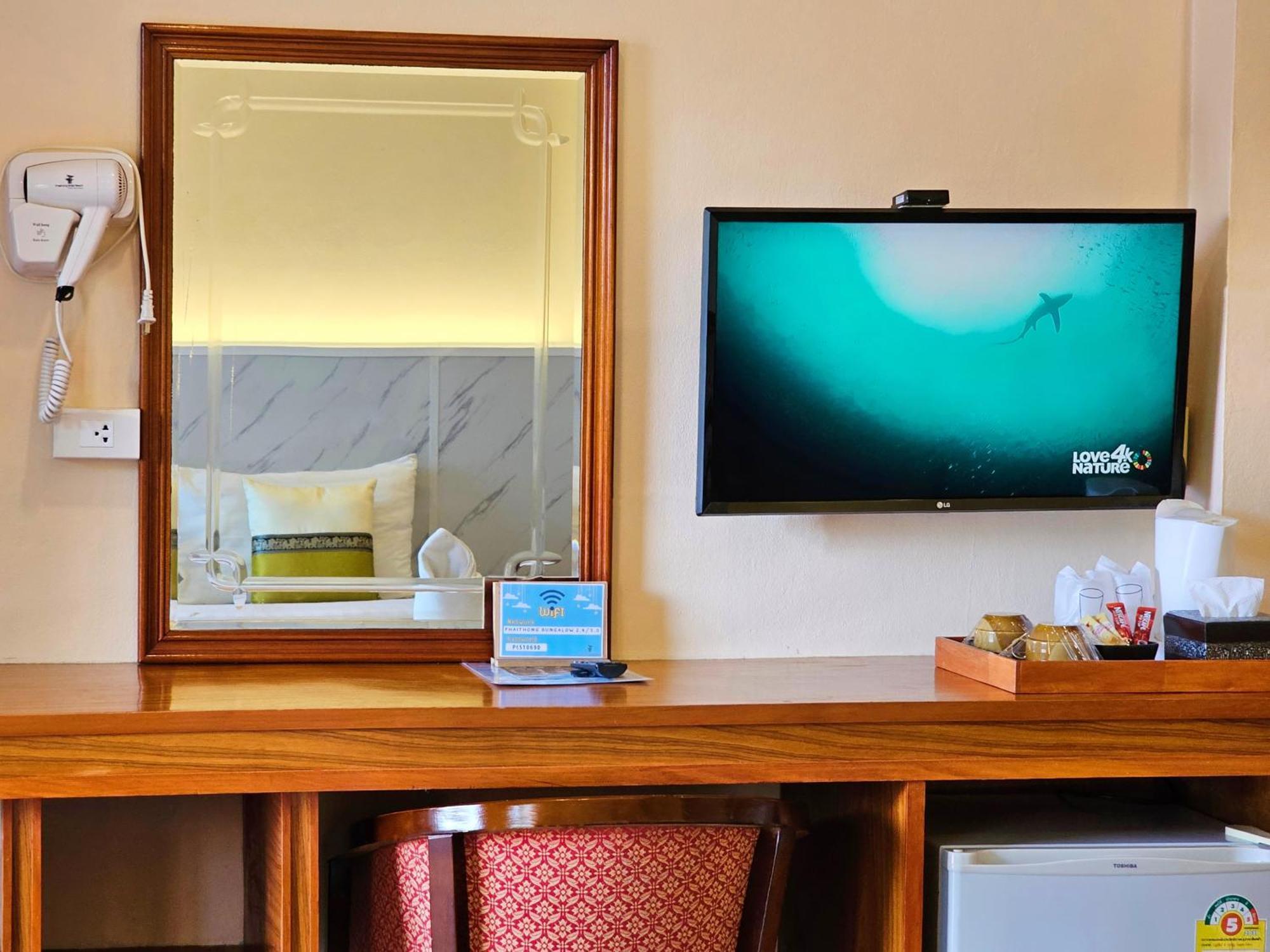 Phaithong Sotel Resort Chalong Exterior foto