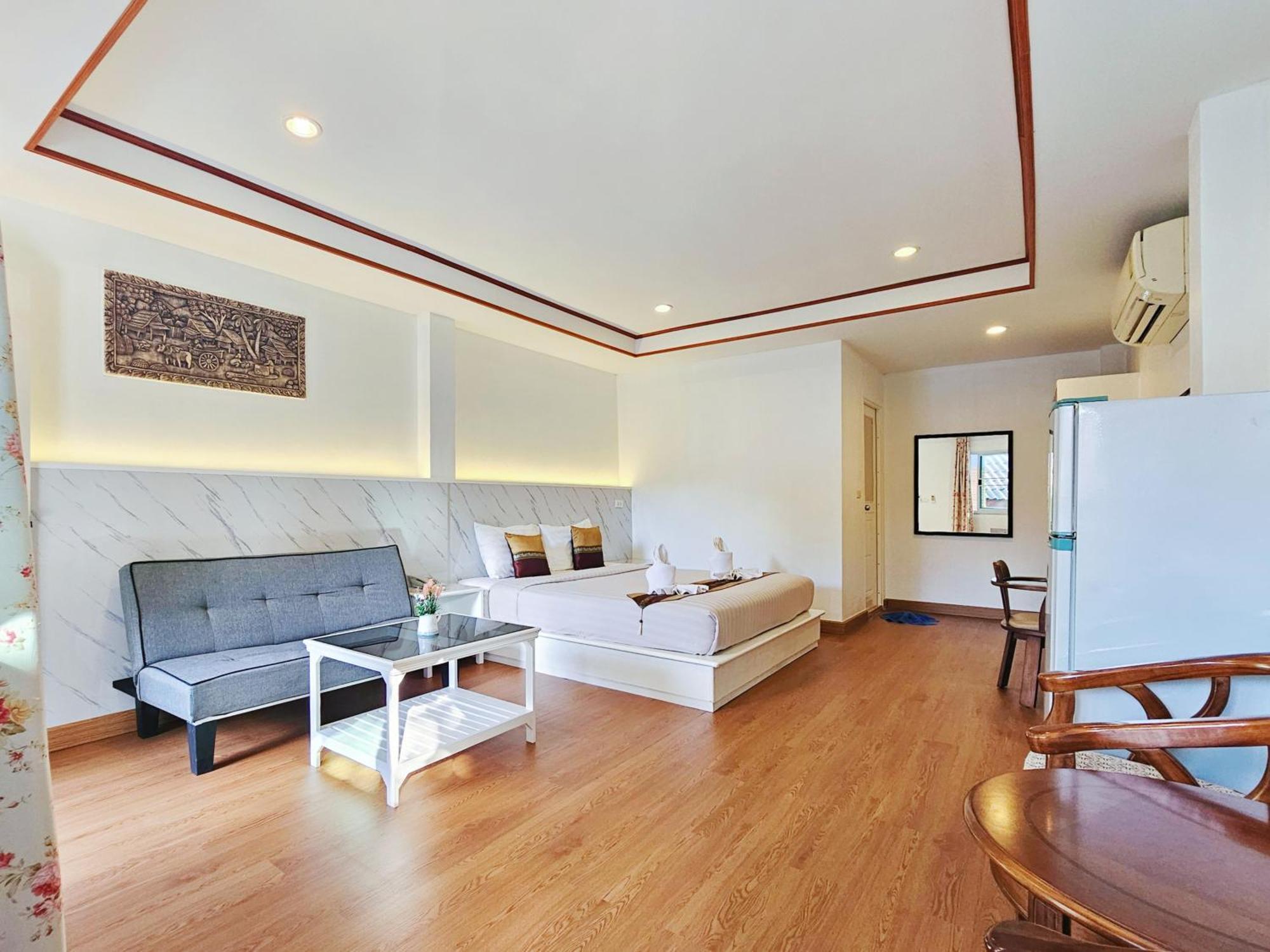 Phaithong Sotel Resort Chalong Exterior foto