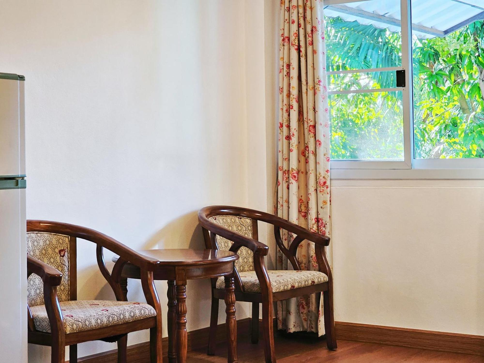 Phaithong Sotel Resort Chalong Exterior foto