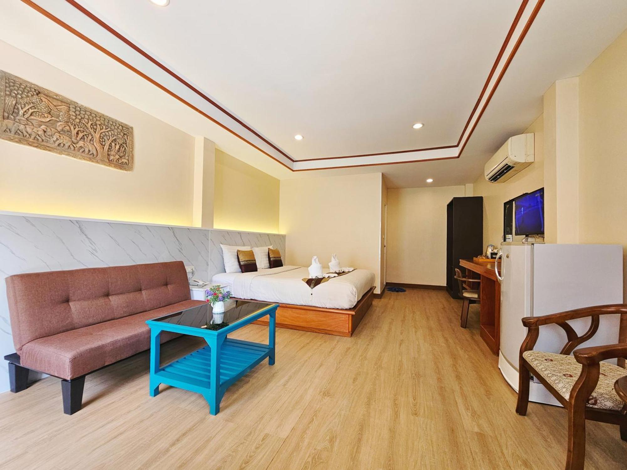 Phaithong Sotel Resort Chalong Exterior foto